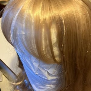 High Heat Synthetic Golden Blonde Wig, New 25 inch length.